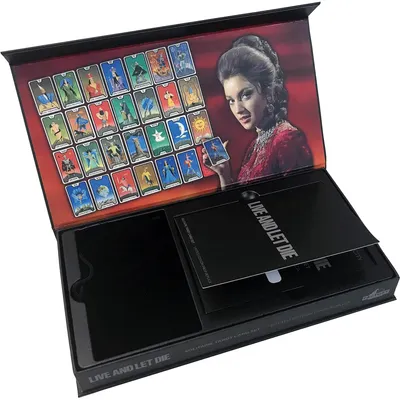 Produktbild von Factory Entertainment James Bond Replik 1/1 Tarot-Karten Limited Edition