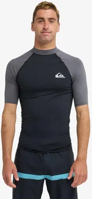 Produktbild von Quiksilver Everyday Upf50 SS Black/Iron Gate L