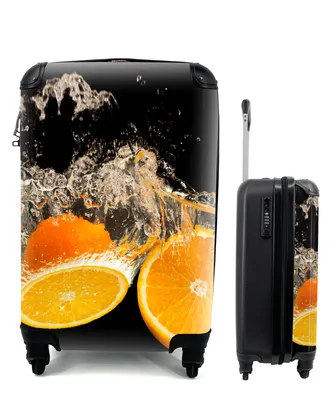Produktbild von MuchoWow® Koffer Handgepäck Trolley Rollkoffer Kleine Reisekoffer mit 4 Rollen - Orange - Stillleben - Wasser - Schwarz - Obst - Cabin Size < 55x40x23 cm & 55x40x20 cm - Fotokoffer - Kabinenkoffer - Boardgepäck - Reise-Box - Reisekoffer - Reisegepäck - Koffer mit Bild - Trolley für Kinder