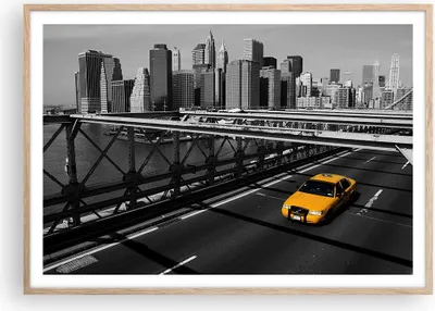 Produktbild von Gerahmtes Poster - Rahmen in heller Eiche - New York Manhattan Brooklyn Brücke Taxi - 100x70 cm - Wand Bild - Wanddeko - Wandbilder - Wandposter - Bilderrahmen - Bilder - Kunstdruck - P2NAA100x70-0417