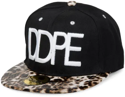 Produktbild von styleBREAKER Snapback Cap DDPE im Leo Design mit Schlangen Prägung, Baseball Cap, verstellbar, Uni 04023034