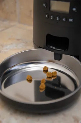 Produktbild von Trockenfutterspender für Katzen/Hunde - 4L