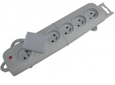 Image de Multiprise Noire 6 Prises + Câble Et Interrupteur