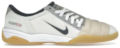 Immagine prodotto di Nike Total 90 3 SP, colore bianco, nero e gomma, taglia EU 45