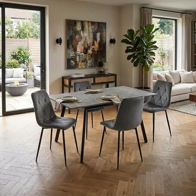 Produktbild von Essgruppe Mara & Vicka für 4-6 Personen, ausziehbarer Esstisch 120-160x80x76 cm mit 4 Polsterstühlen, Modern Industrial Design (Beton/Grau)