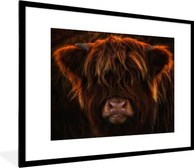 Produktbild von MuchoWow® Gerahmtes Poster Schottischer Highlander - Kuh - Schwarz - Porträt 80x60 cm - Poster mit Schwarzem Bilderrahmen Wandposter Rahmen Foto Bilder - Schlafzimmer-Dekorationen - Fotoposter