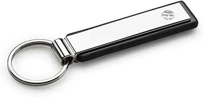 Original VW Schlüsselanhänger Schlüssel Logo Gravur + PU Leder – Produktansicht