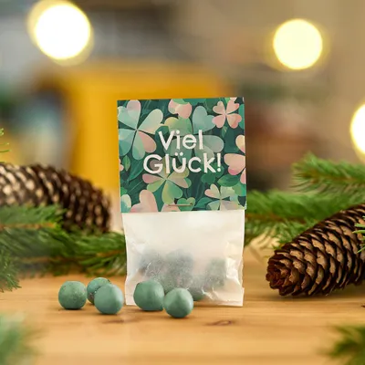 Obrázok produktu pre 50 kvetinových guličiek v vrecúšku „Veľa šťastia“ – zelené „seedbombs“ so semenami ďateliny, ekologické