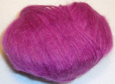 Produktbild von Ilusion von Katia - Mohairgarn in fuchsia (16) - 25 g / ca. 125 m Wolle