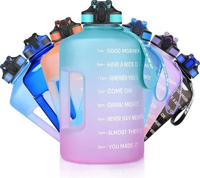 Image de Bouteille de sport Famanu, 2,2 l / 3,78 l - Sans BPA, sans goût, idéale pour le fitness et la salle de sport