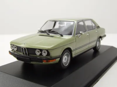 Produktbild von Maxichamps 940023005 BMW 520 E12 1972 grün metallic 1:43