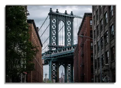 Produktbild von Wallario Poster - Brücke zwischen Häusern, Kunstdruck Größe: 70 x 100 cm