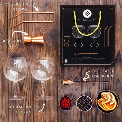 Zdjęcie produktu dla Zestaw szklanek do drinków Gin Tonic Geribbelde – 2 sztuki, z łyżeczką do koktajli i słomkami
