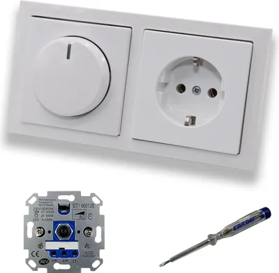 Produktbild von REV Ritter LED Drehdimmer Dimmer + Busch Jäger Dimmerscheibe 6540-84-102 und Steckdose 20EUC-84 in Future Linear Studioweiß glänzend inklusive EBROM Phasenprüfer zur Montage der Geräte ET1 66012B