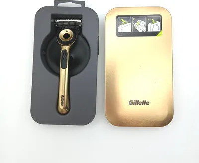 Produktbild von Gillette Labs Rasierapparat Bartpflege Herren Pflegerasierer 1 Griff 5 Ersatzklingen einfache Reinigung