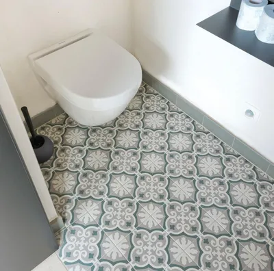 Produktbild von Musterfliese Muna 20x20 cm aus Feinsteinzeug in Zementoptik für Boden- und Wandfliesen, als Wanddekoration im Bad sowie als Küchenrückwand für Küche, Flur und Badezimmer