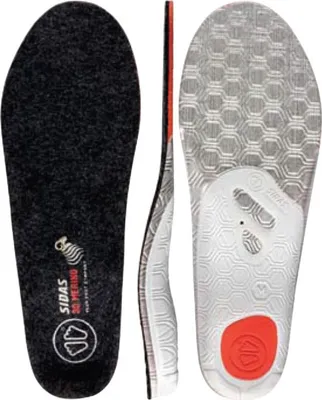 Three views of a Sidas 3D Merino insole: top view of the black merino wool side, side profile, and bottom view of the white support structure.