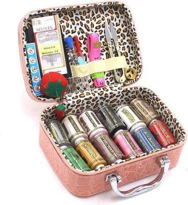 Produktbild von Famanu Nähset 51 Teile für Erwachsene - Mini Nähkits für Reisen und kreatives Nähen (Rosa)