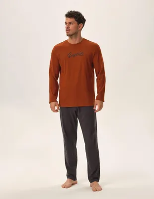 Produktbild von Henderson Herren Pyjama Set - Zweiteilig, 100% Baumwolle, Bequeme Nachtwäsche, Langarmshirt mit Aufdruck, Elastischer Bund, Kupferfarben, Herbst/Winter 2024 XL