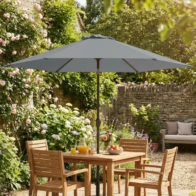 Produktbild von Sonnenschirm Ø 295 cm neigbar Kurbel Schutzhülle, Marktschirm Gartenschirm Metall Polyester, Grau | 240 cm Höhe | 180 g/m² UPF 30+ | wetterfester Mast