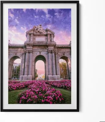 Produktbild von Die Türen von Alcala Madrid Spanien– Wandbild mit Rahmen – Gerahmtes Bild  – Wanddekoration – 70x100 cm –  Schwarz Rahmen