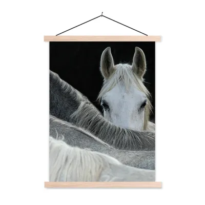 Produktbild von MuchoWow® Textilposter Pferde - Tiere - Schwarz - Weiß 40x53 cm mit holzfarbenen Rahmen - Schlafzimmer