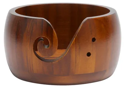 Produktbild von Handgemachte Garnschale für Wolle aus Holz – Eleganter Wollhalter in tiefrot, stabile Garnschale für Stricken & Häkeln, dekorative Geschenkidee für Handarbeitsliebhaber