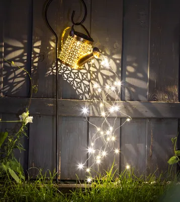 Produktbild von LED Solar Gießkanne mit Erdspieß - 21 x 16 cm - Garten Deko Beleuchtung 40 LED in warm weiß beleuchtet