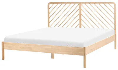 Produktbild von BELIANI Bett Hellbraun Kiefernholz mit hohem Fischgrät Design Kopfteil Lattenrost 180x200 cm Skandi Doppelbett Holzbett Sprossenbett