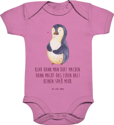 Produktbild von Mr. & Mrs. Panda Strampler Baby Pinguin Diät 3. - 6. Monat - Bubble Gum Pink - Geschenk, Babybody, Pinguine, Abnehmen, strampelanzug, Selbstliebe, overall, Bierbauch