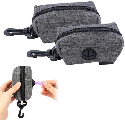 Productafbeelding van Ibenzoa® Compacte, draagbare dispenser voor hondenpoepzakjes met rits – set van 2 (10x5x5 cm), ruimte voor 2 rollen of 1 rol + sleutel/snoepjes, zijopening en karabijnhaak