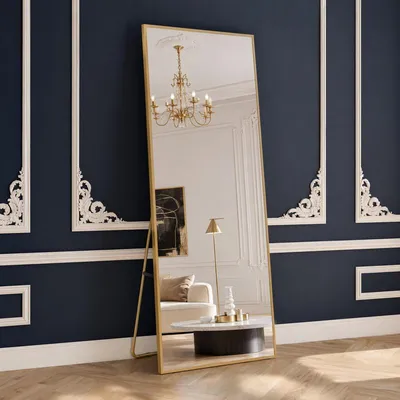 Zdjęcie produktu dla Lustro stojące do ciała, 173x63 cm, złote, z ramą aluminiową. Wolnostojące lustro do ubioru z bezpiecznego szkła, możliwość montażu na ścianie