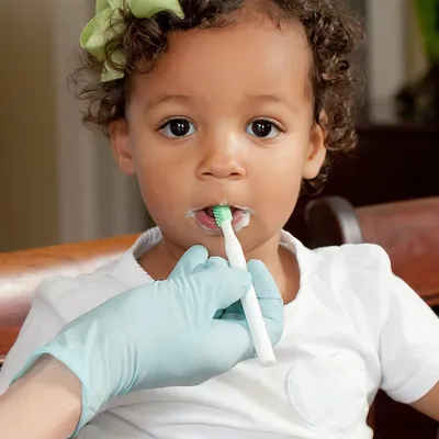 Immagine prodotto di Ark Therapeutics, giocattolo motorio ARK Oral Motor proMini™: strumento sensoriale per la motricità orale, adatto a bambini fino a circa 3 anni, da utilizzare sotto supervisione. Presenta tre diverse texture.