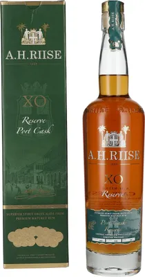 Produktbild von A.H. Riise X.O. Reserve Port Cask Superior Spirit Drink 45% Vol. 0,7l in Geschenkbox