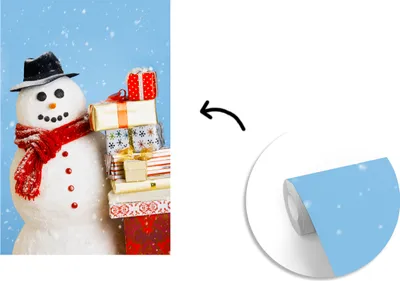 Produktbild von MuchoWow® Fototapete für Wohnzimmer oder Schlafzimmer Wandtapete Vinyl Motivtapete Ein Schneemann mit Weihnachtsgeschenken - 160x240 cm - Vinyltapete