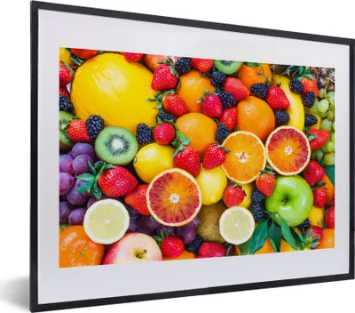 Produktbild von MuchoWow® Gerahmtes Poster Apfel - Weintrauben - Obst 40x30 cm - Poster mit Schwarzem Bilderrahmen Wandposter Rahmen Foto Bilder - Bilderrahmen - Poster im Rahmen