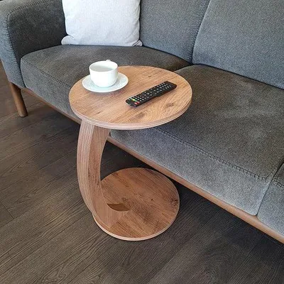 Image de Table d'appoint Nestly en forme de C, table de salon en MDF, couleur Pijnboom, hauteur 56 cm