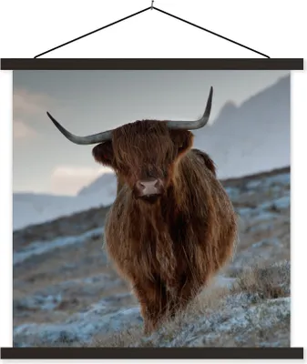 Produktbild von MuchoWow® Textilposter Schottisches Hochlandrind - Landschaft - Schottland 90x90 cm mit schwarzem Rahmen - Magnetisches