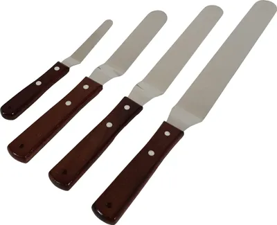 Produktbild von Krumble Patisserie Set - Spatel Set - Glasurspatel - Kuchenspatel - Gebäckspatel - Kuchendekoration - Kuchenbacken - Glasurmess Stück aus 4 Edelstahlspateln mit Holzgriff