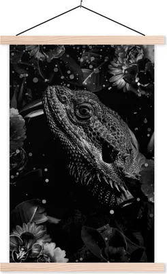 Produktbild von MuchoWow® Textilposter Botanisches Reptil mit Leuchtkugeln vor schwarzem Hintergrund - schwarz-weiß 40x60 cm mit holzfarbenen Rahmen - Poster