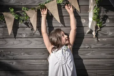 Image de Chaîne de fanions en jute naturelle 3m