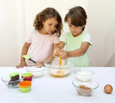 Produktbild von LEKUE Silikonbackformen für Muffins 12 Stück