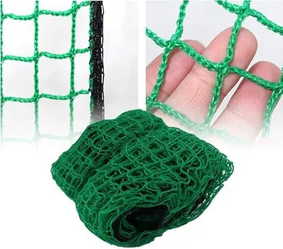 Zdjęcie produktu dla Siatka treningowa do golfa i wielofunkcyjna siatka sportowa Unyqoos®, 2 x 2 m, zielona – wykonana z wysokiej jakości polietylenu, przenośna, idealna do użytku w ogrodzie, na polu golfowym, do piłki nożnej i tenisa
