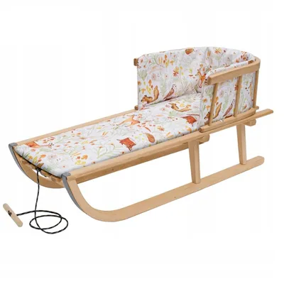 Imagen del producto de Trineo de madera con respaldo y cojín para niños, con cuerda de tiro, respaldo de 88 cm, color naranja, modelo 10279