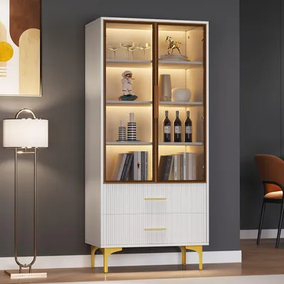Productafbeelding van Glazen vitrine, 2 deuren, gouden poten, LED-verlichting, planken