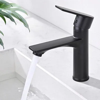 Produktbild von Badezimmerarmatur, schwarz – Mischarmatur für warmes und kaltes Wasser – energieeffiziente Waschtischarmatur, Einhebelmischer