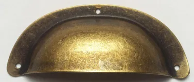 Image de Poignée de meuble Coquille zamak laitonné