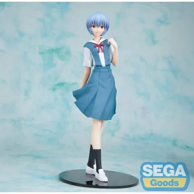 Productafbeelding van Reconstructie van de Evangelion High Premium PVC-beeldje, Rei, uniformversie. Evangelion: New Theatrical Edition, 20 cm