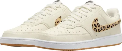 Produktbild von Nike Court Vision Low Next Nature Sneakers Damen