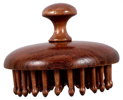 Produktbild von Holzkamm zur Kopfhautmassage mit ergonomischem Design